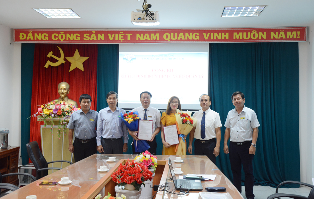 Công bố quyết định bổ nhiệm cán bộ quản lý