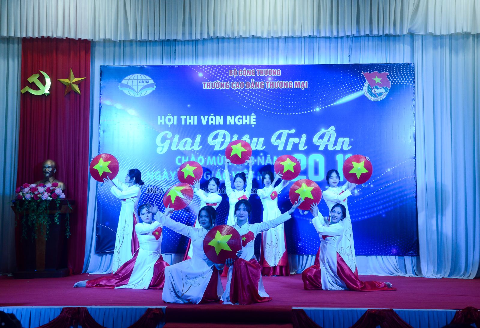 SÔI NỔI HỘI THI VĂN NGHỆ – CHÀO MỪNG KỶ NIỆM 43 NĂM NGÀY NHÀ GIÁO VIỆT NAM 20/11