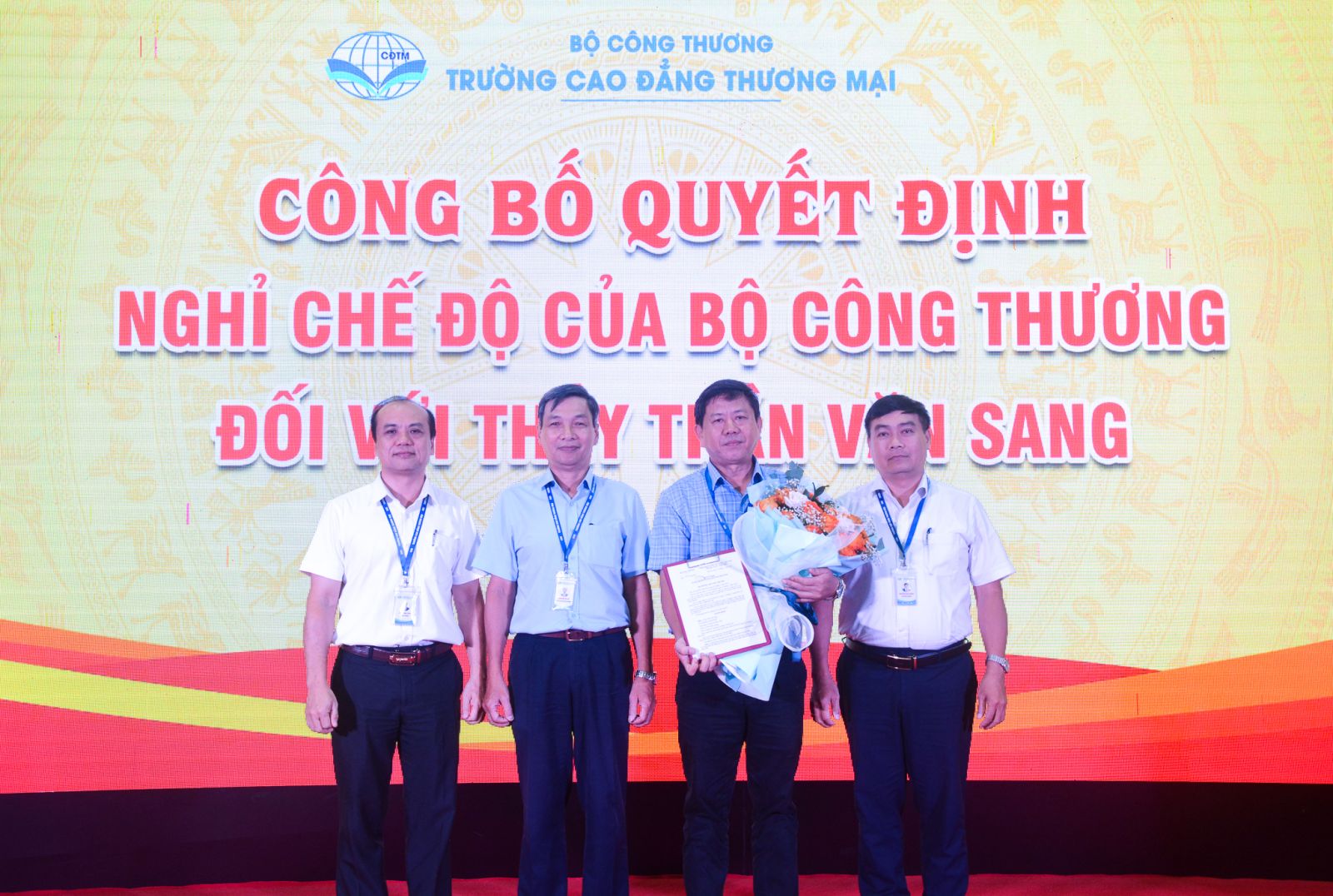 Trường Cao đẳng Thương mại công bố quyết định nghỉ chế độ đối với ThS. Trần Văn Sang – Phó Hiệu trưởng nhà trường