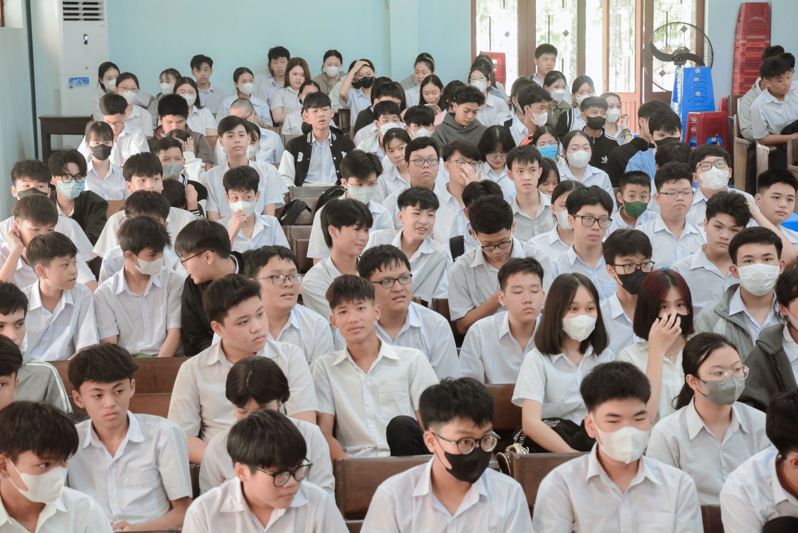 GẦN 400 TÂN HỌC SINH TRUNG CẤP K43 THAM GIA TUẦN SINH HOẠT CHÍNH TRỊ ĐẦU KHÓA