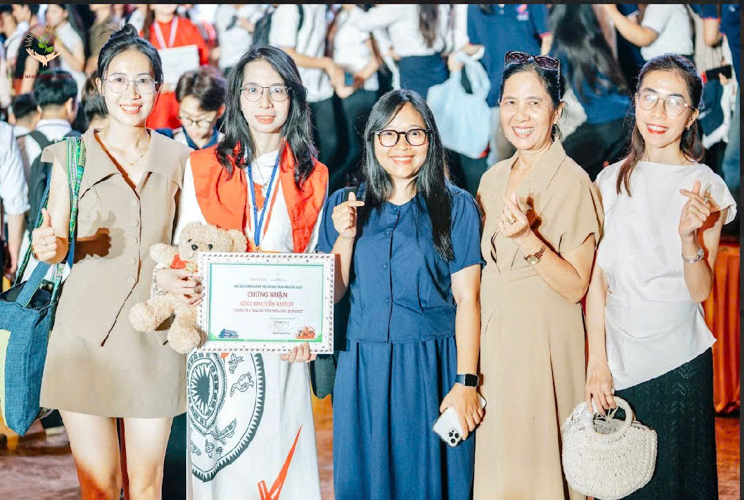 SINH VIÊN CAO ĐẲNG THƯƠNG MẠI THAM GIA VÒNG CHUNG KẾT “VƯỜN ƯƠM VĂN HOÁ DU LỊCH 2025”